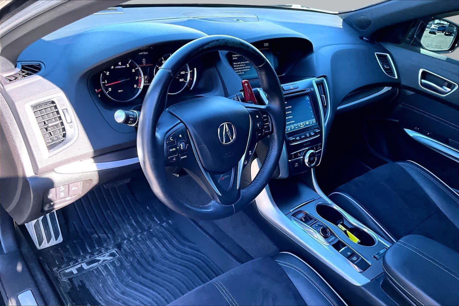 Used 2018 Acura TLX w/ Technology & A-SPEC Package FWD image 18