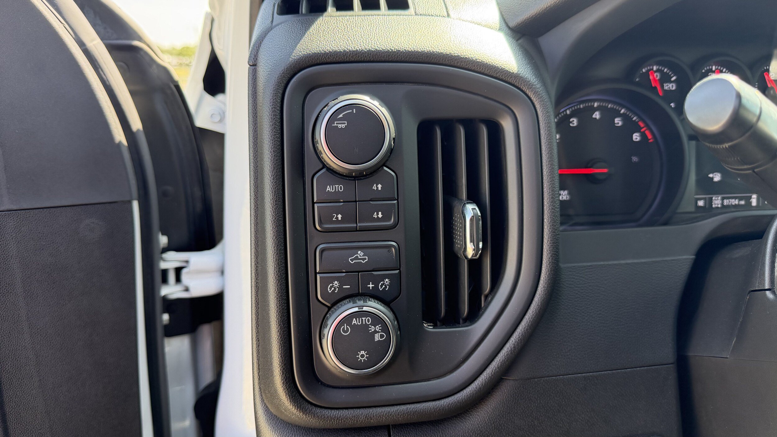 Used 2023 Chevrolet Silverado 2500 W/T w/ WT Convenience Package AWD/4WD image 30