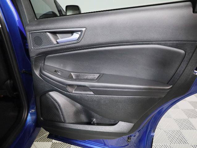 Certified 2024 Ford Edge SE w/ Black Appearance Package AWD/4WD image 34