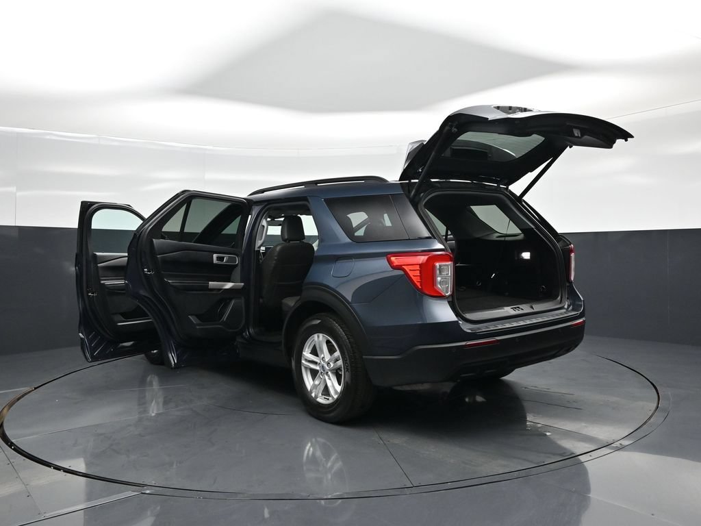 Certified 2023 Ford Explorer XLT RWD image 32