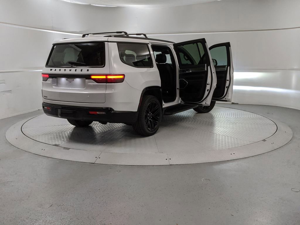 Used 2022 Jeep Wagoneer Series III image 9