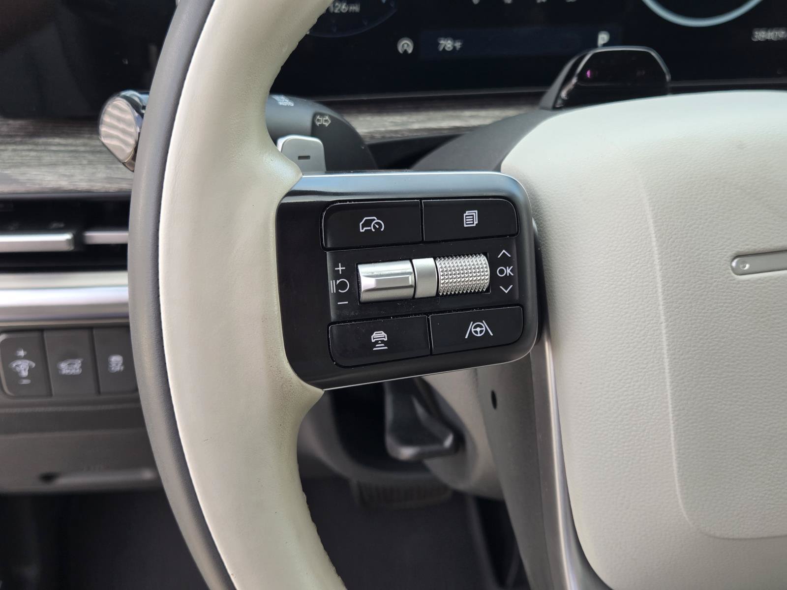 Used 2024 Hyundai Santa Fe Calligraphy FWD image 28
