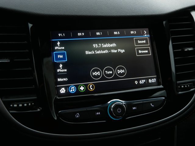Used 2018 Chevrolet Trax LT w/ Sun & Sound Package image 24