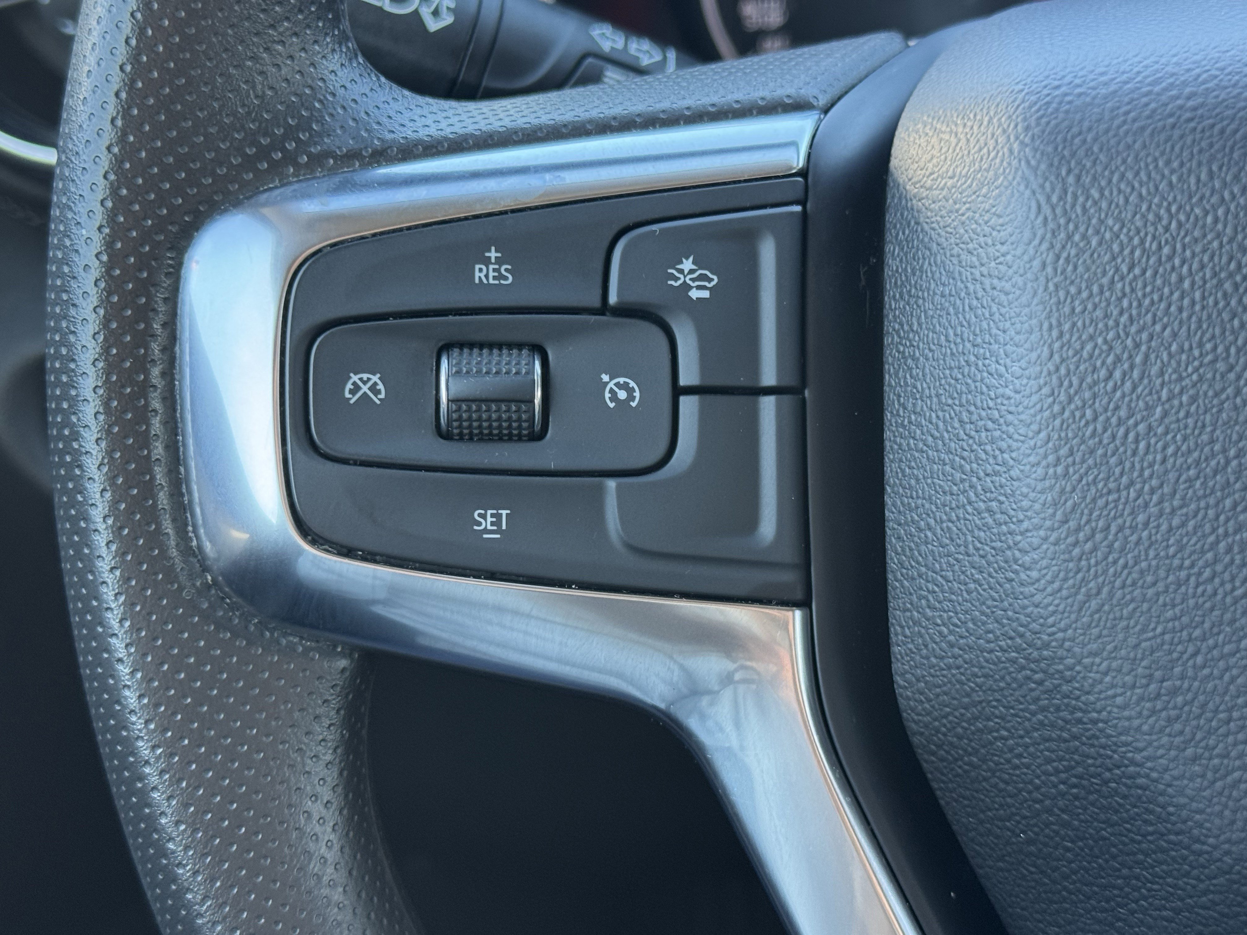 Used 2025 Chevrolet Blazer LT image 16