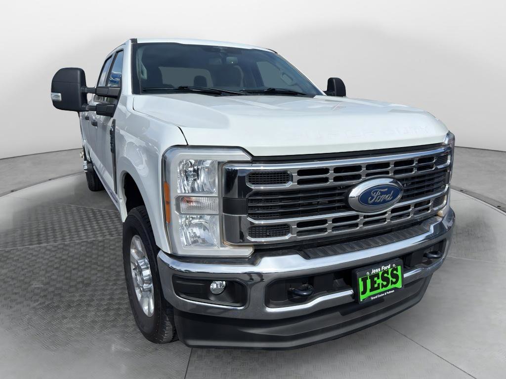 Certified 2023 Ford F350 XLT w/ FX4 Off-Road Package AWD/4WD image 4