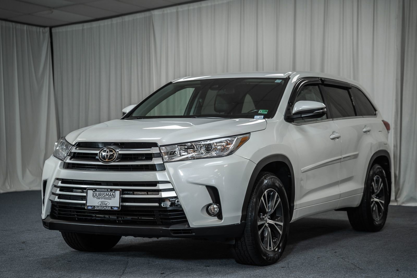 Used 2017 Toyota Highlander Plus w/ Protection Package #3 AWD/4WD image 3