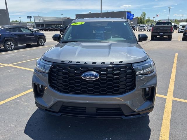 Certified 2025 Ford Explorer ST-Line AWD/4WD image 22