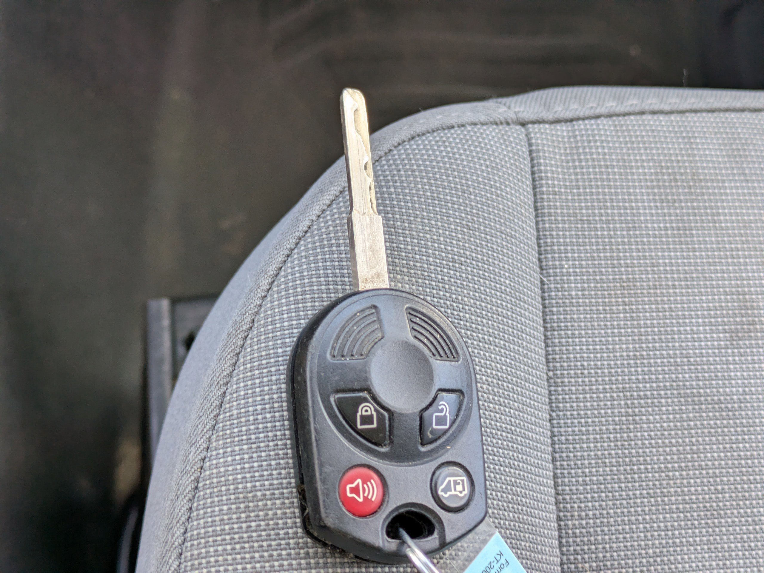 Certified 2019 Ford Transit 150 130 Low Rf w/ Interior Upgrade Package image 28