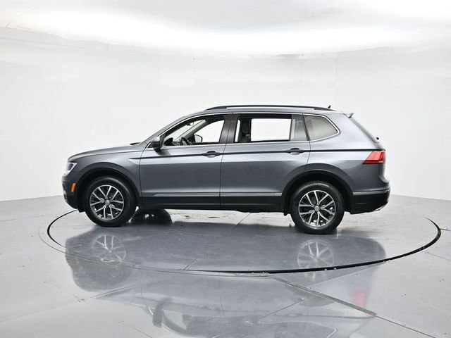 Used 2020 Volkswagen Tiguan SE w/ Panoramic Sunroof Package image 7