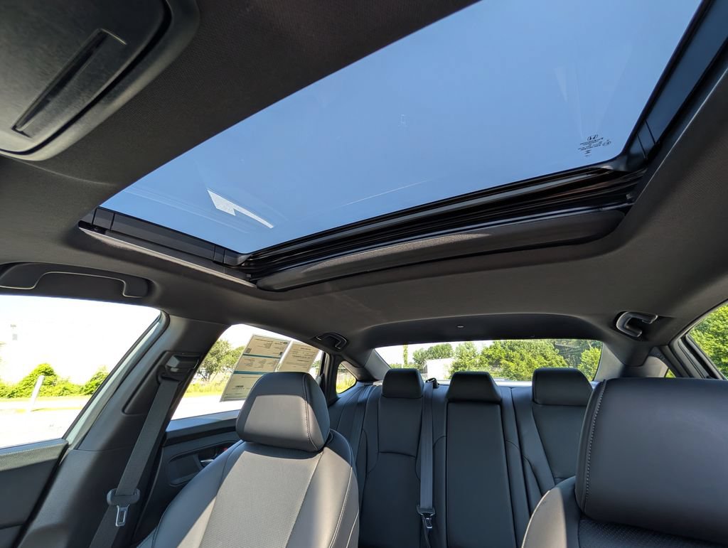 Used 2025 Honda Accord Sport image 19