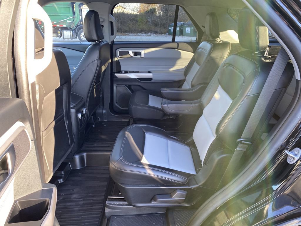 Certified 2023 Ford Explorer XLT w/ Equipment Group 202A image 38