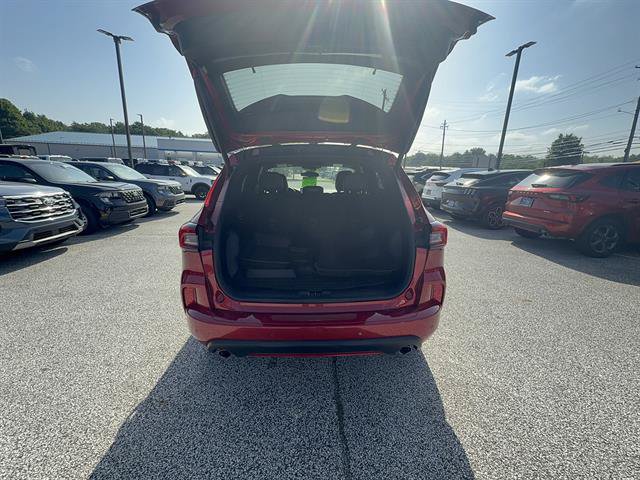 Certified 2024 Ford Escape ST-Line Select w/ Tech Pack #1 AWD/4WD image 4