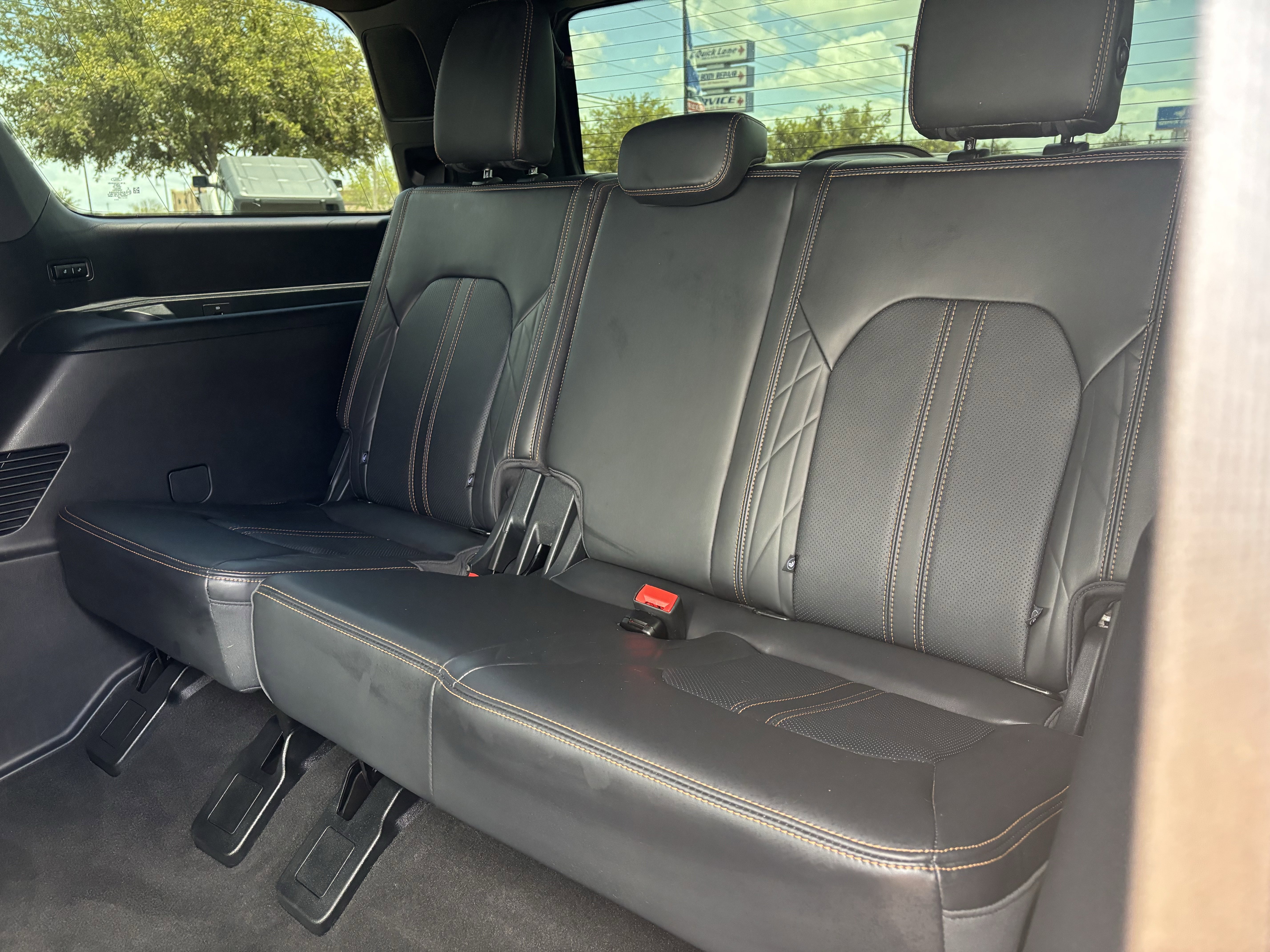 Certified 2024 Ford Expedition Platinum RWD image 17