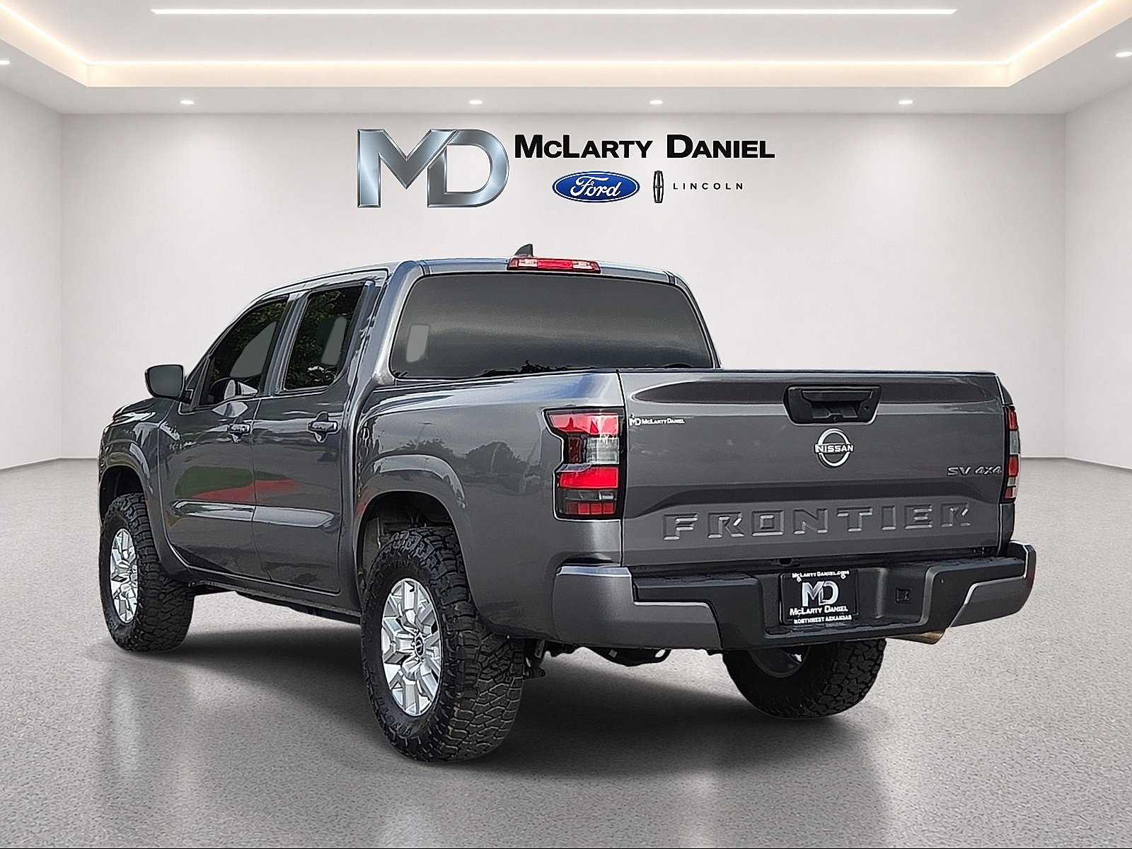 Used 2023 Nissan Frontier SV AWD/4WD image 4
