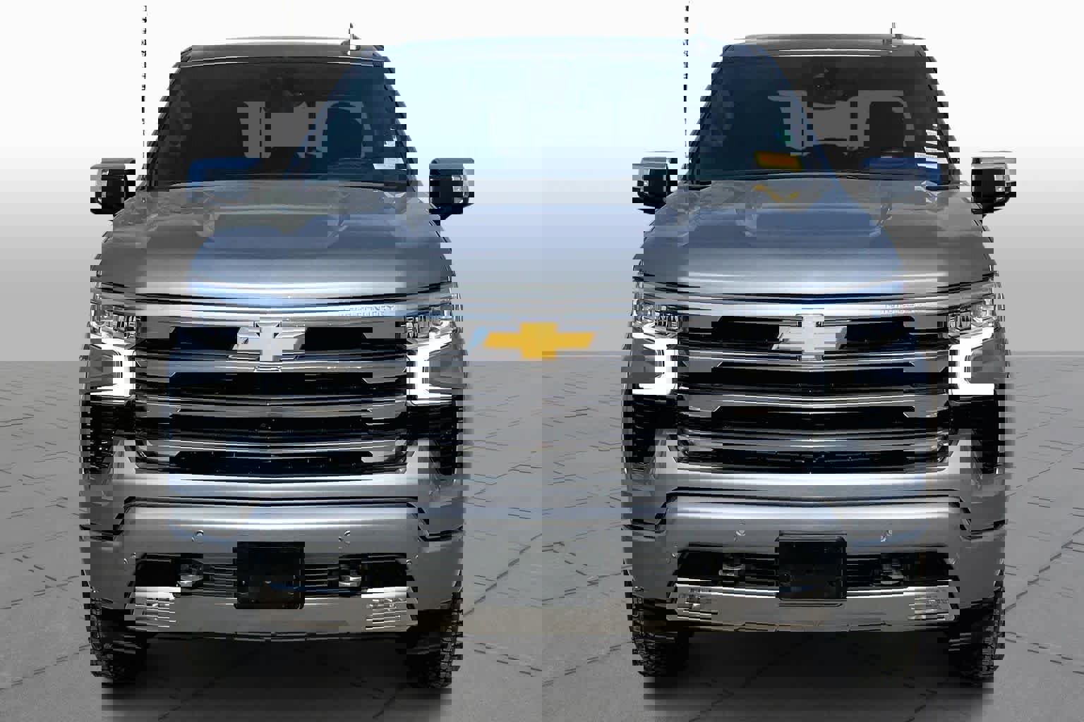 Used 2023 Chevrolet Silverado 1500 High Country w/ Technology Package image 6
