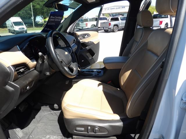 Used 2023 Chevrolet Traverse Premier w/ LPO, Floor Liner Package AWD/4WD image 25