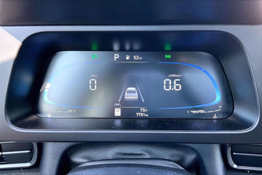 Used 2025 Hyundai Elantra Sport image 20