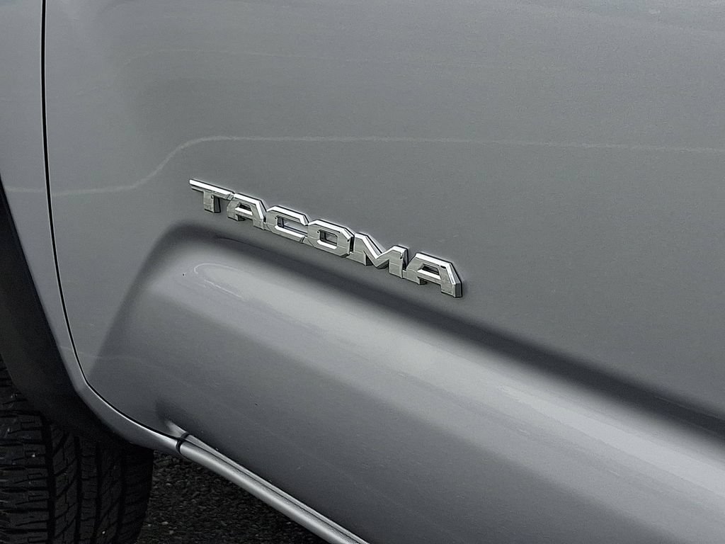 Used 2019 Toyota Tacoma TRD Off-Road AWD/4WD image 32