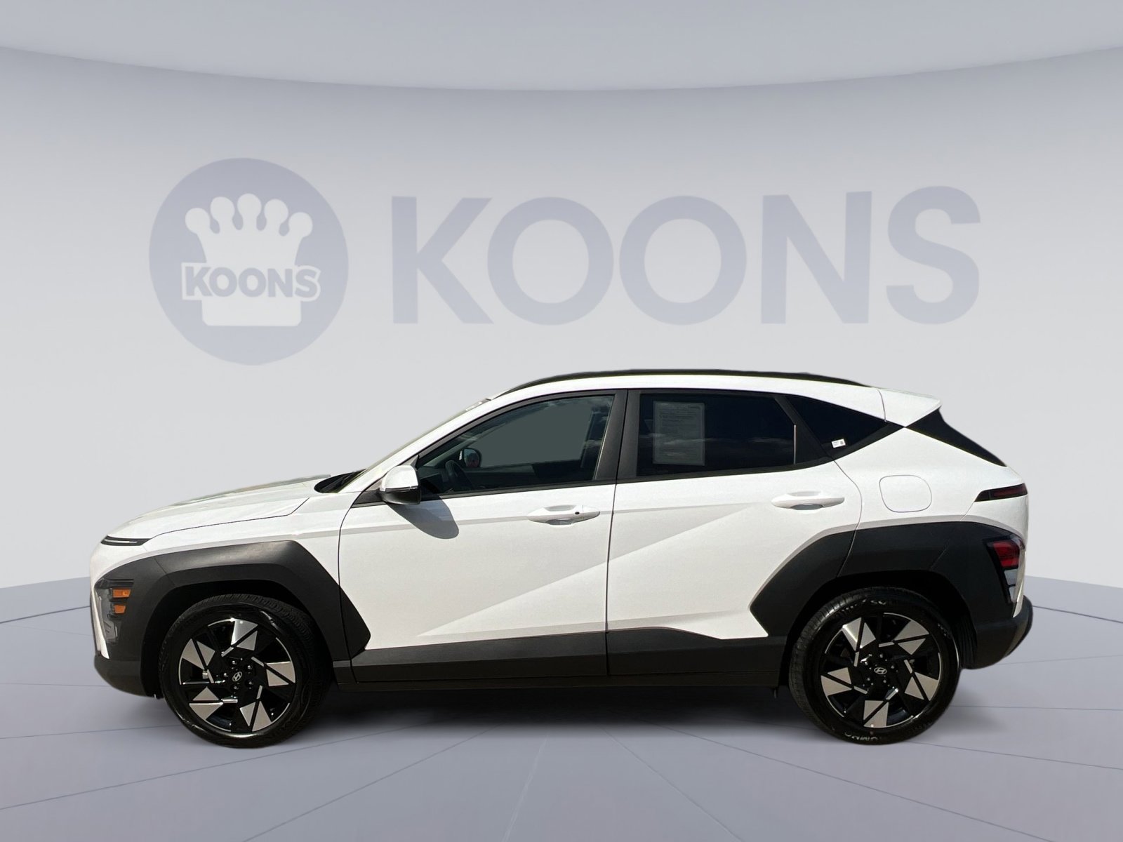 Used 2025 Hyundai Kona SEL FWD image 7