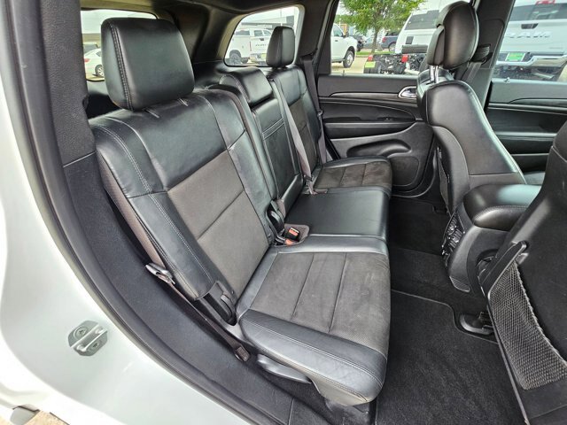 Used 2020 Jeep Grand Cherokee Altitude AWD/4WD image 28