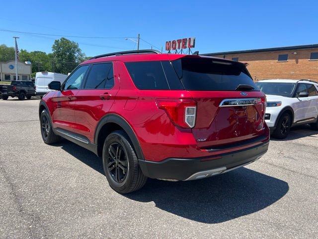 Certified 2023 Ford Explorer XLT w/ Equipment Group 202A AWD/4WD image 6