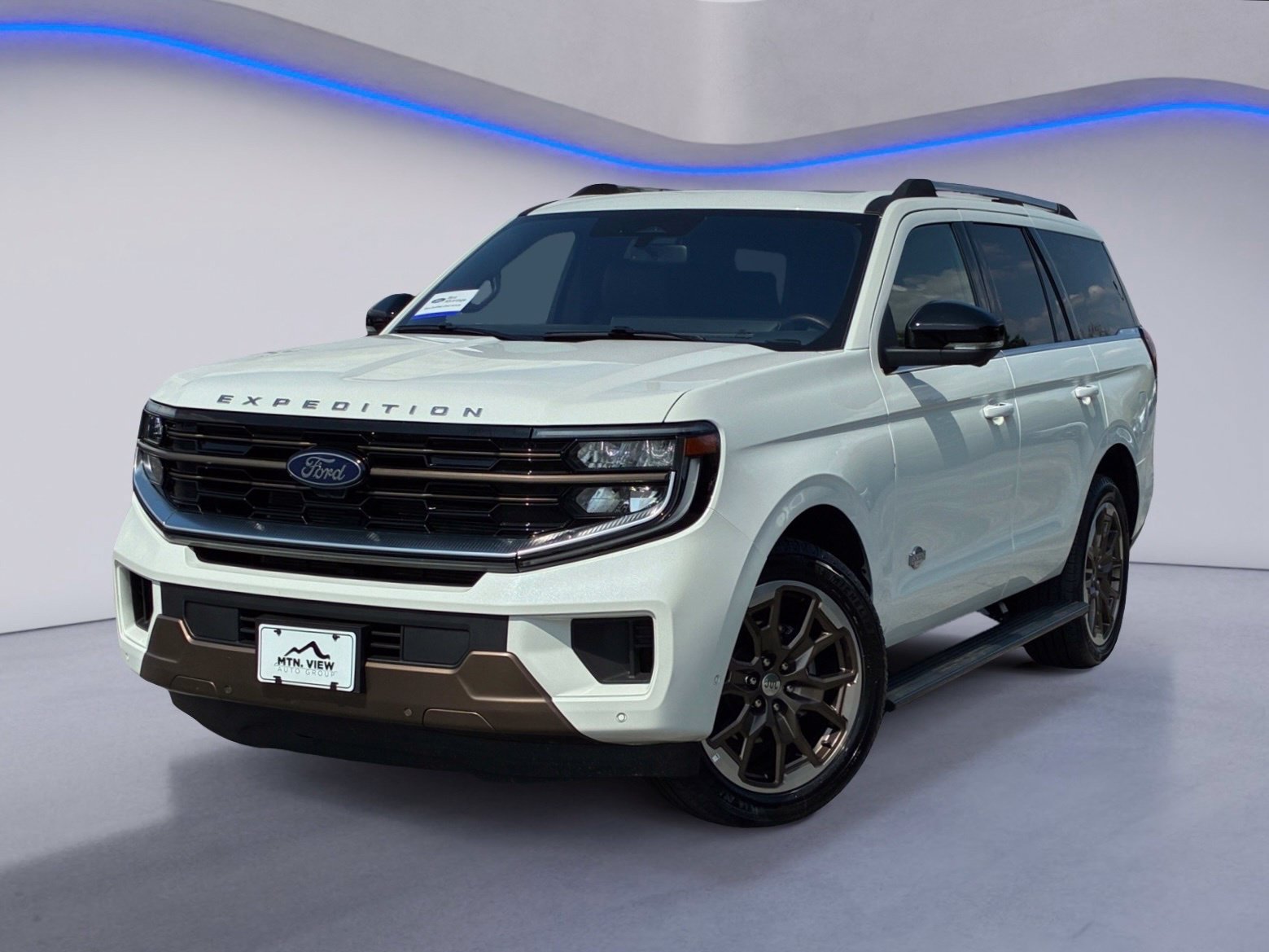 Certified 2025 Ford Expedition King Ranch AWD/4WD image 2