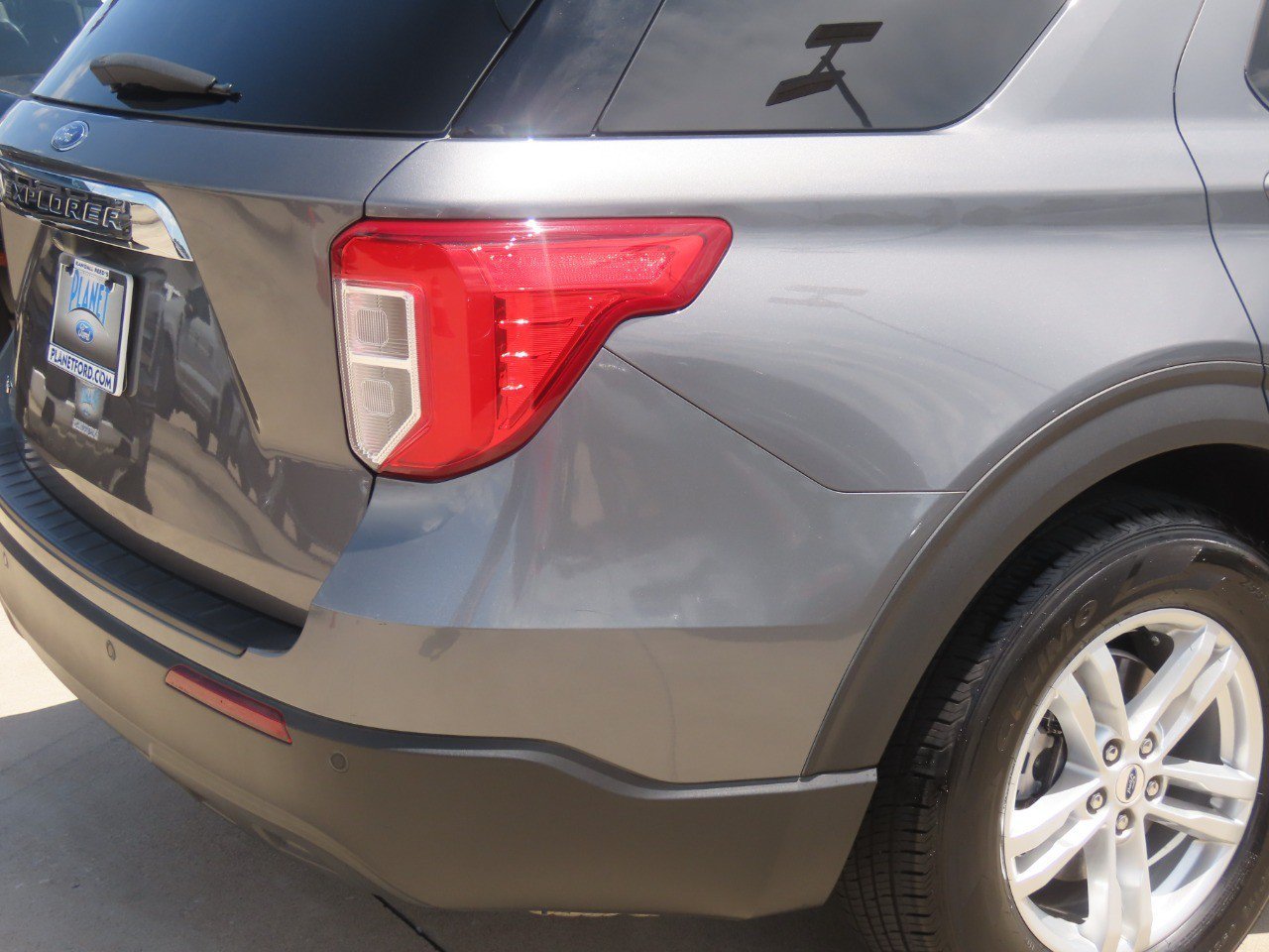 Certified 2023 Ford Explorer XLT RWD image 12