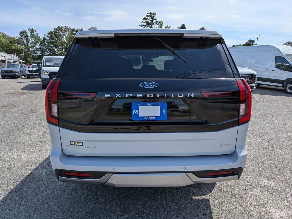 Certified 2025 Ford Expedition Max Platinum w/ Driver's Package AWD/4WD image 5