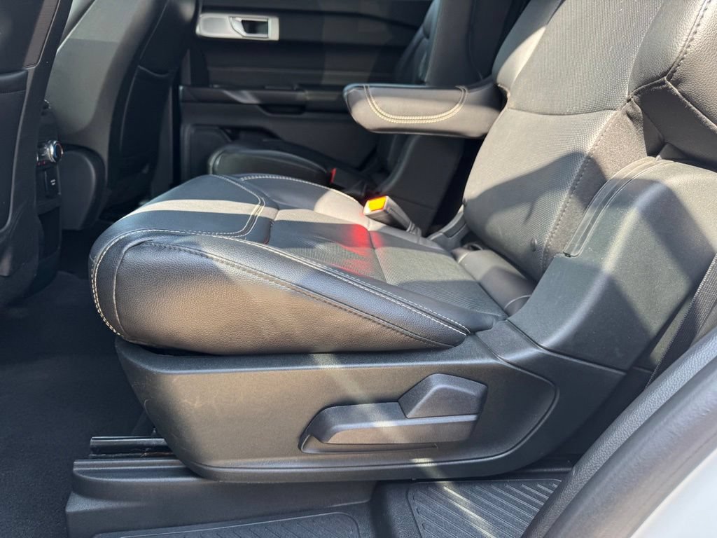 Certified 2020 Ford Explorer ST w/ Premium Technology Package AWD/4WD image 9