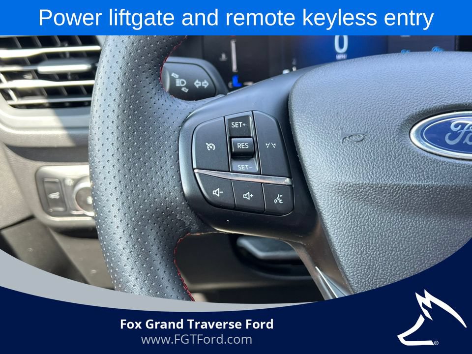 Certified 2025 Ford Escape ST-Line Select AWD/4WD image 19