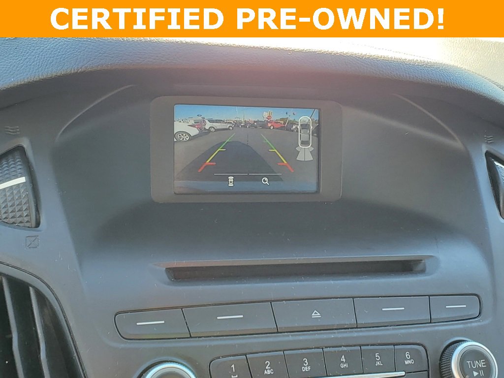Certified 2016 Ford Focus SE w/ SE Sport Package image 24