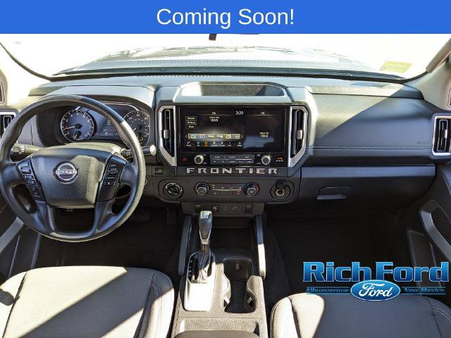 Used 2025 Nissan Frontier SV AWD/4WD image 7