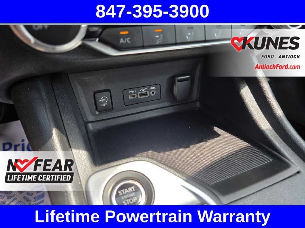 Used 2024 Nissan Sentra SV FWD image 37