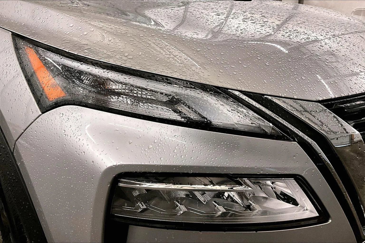 Used 2023 Nissan Rogue SV image 27