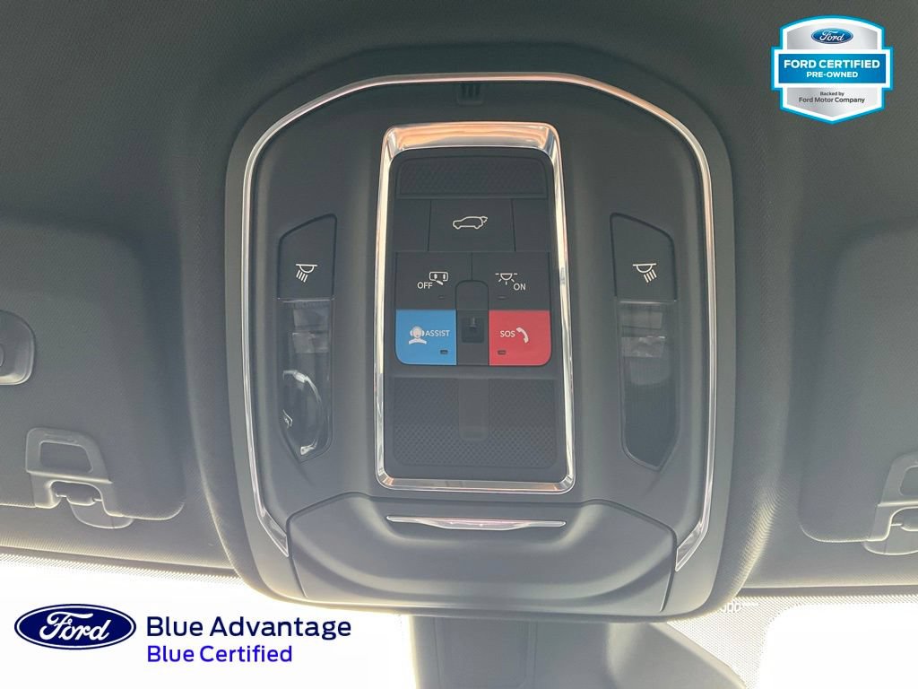 Used 2025 Jeep Grand Cherokee Limited AWD/4WD image 15