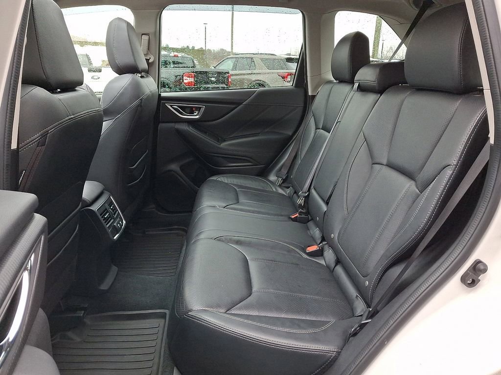 Used 2020 Subaru Forester Limited image 10