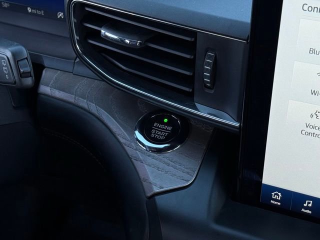 Certified 2020 Ford Explorer Platinum w/ Premium Technology Package image 44