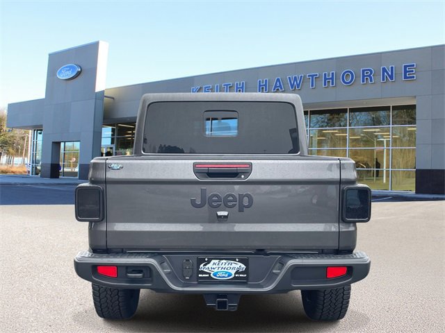 Used 2025 Jeep Gladiator Sport image 3