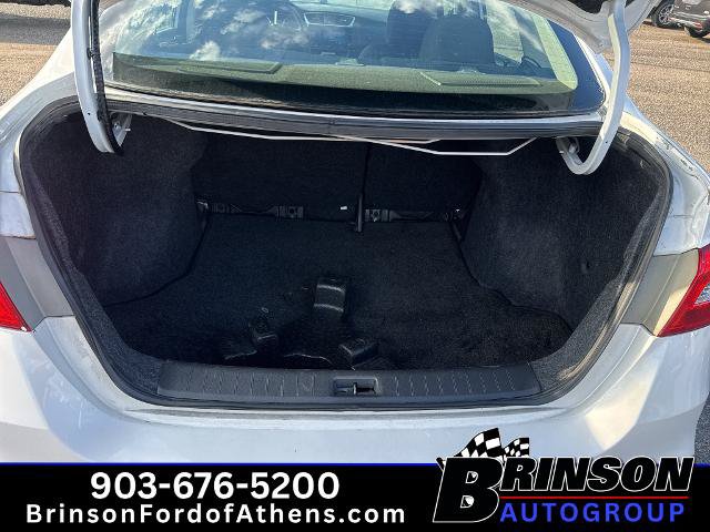 Used 2018 Nissan Sentra SR w/ Electronics Package FWD image 9