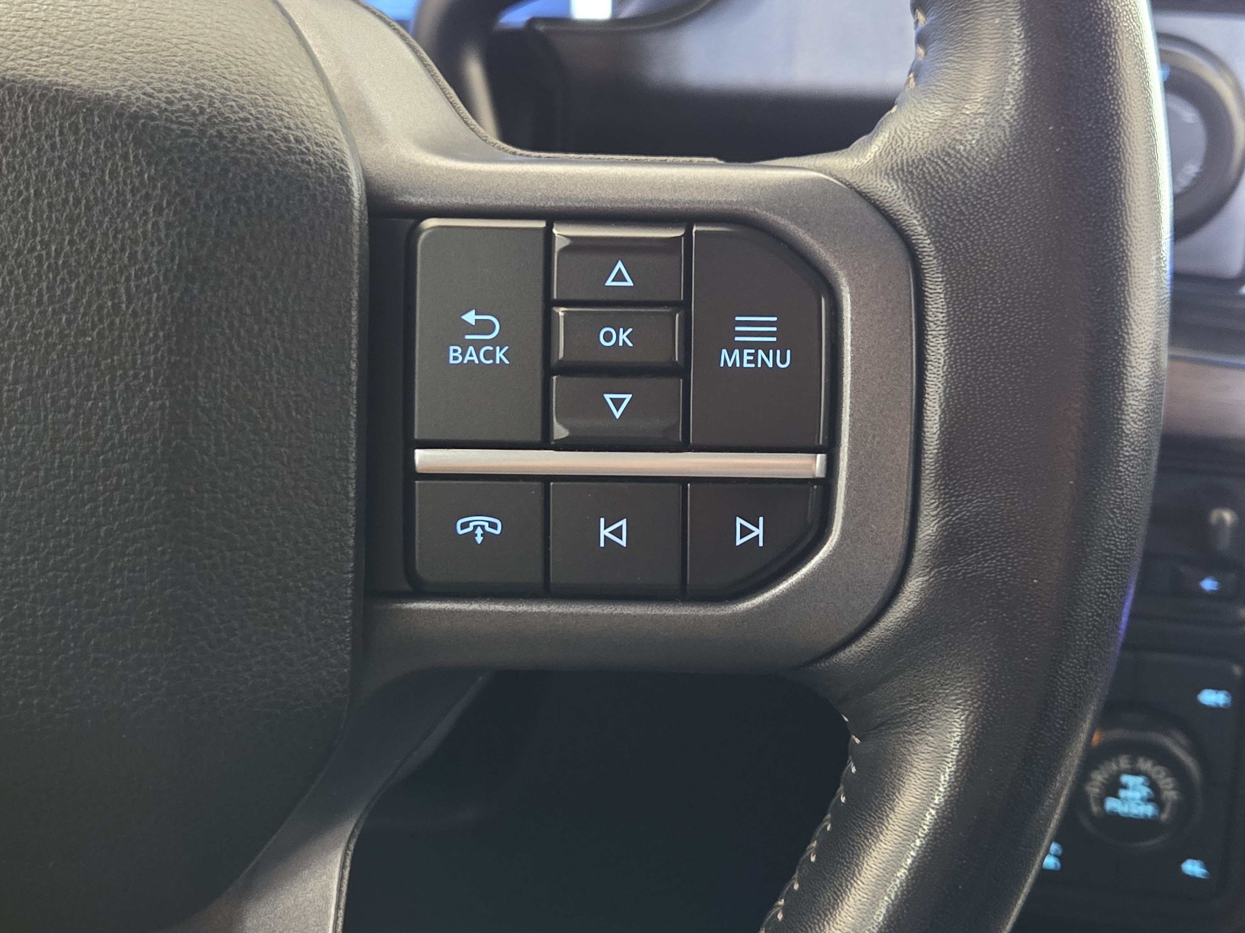 Certified 2023 Ford F250 Lariat w/ Lariat Ultimate Package AWD/4WD image 28