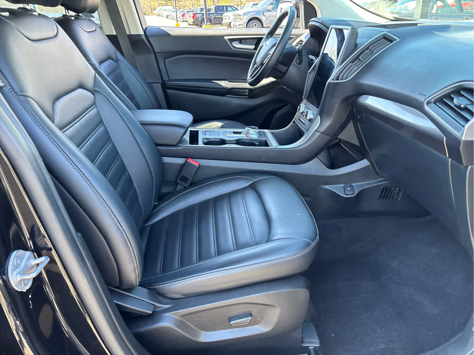 Certified 2023 Ford Edge SEL w/ Convenience Package image 28