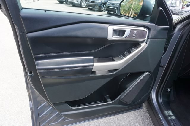 Certified 2023 Ford Explorer XLT RWD image 25