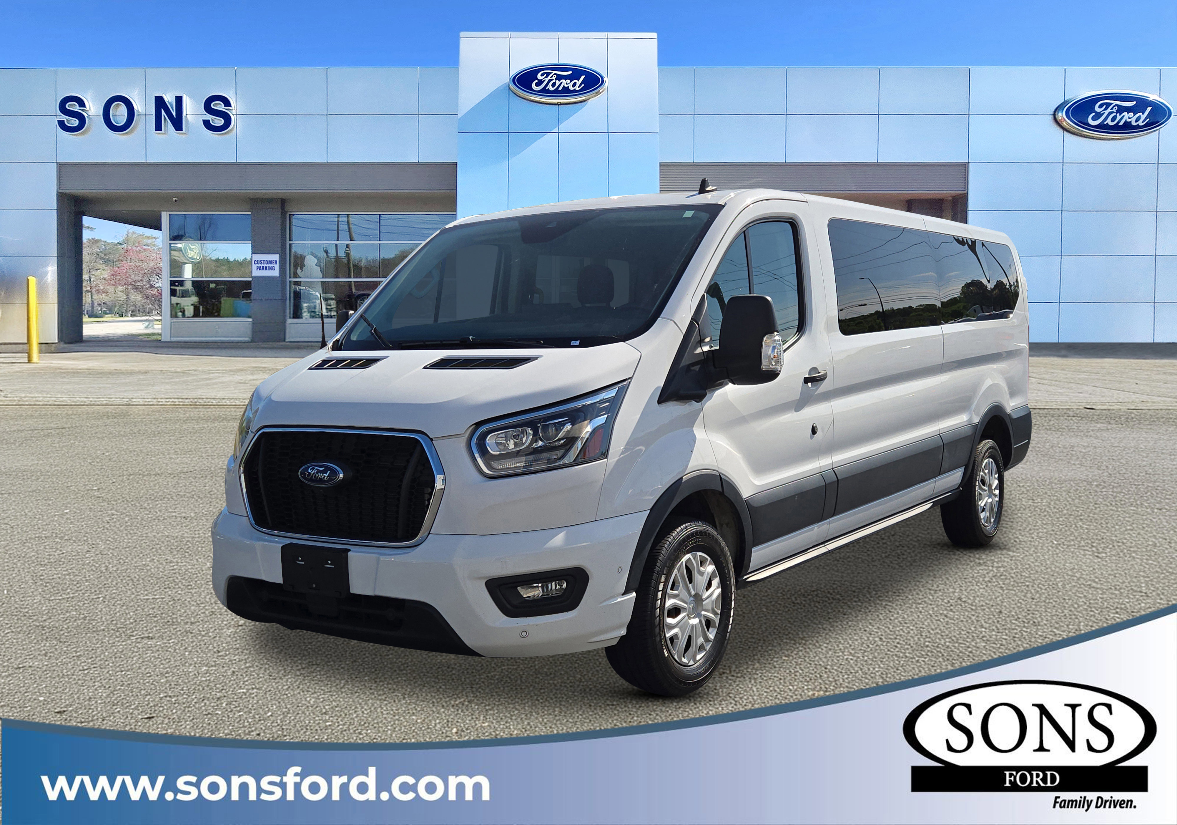 Certified 2023 Ford Transit 350 XLT image 9