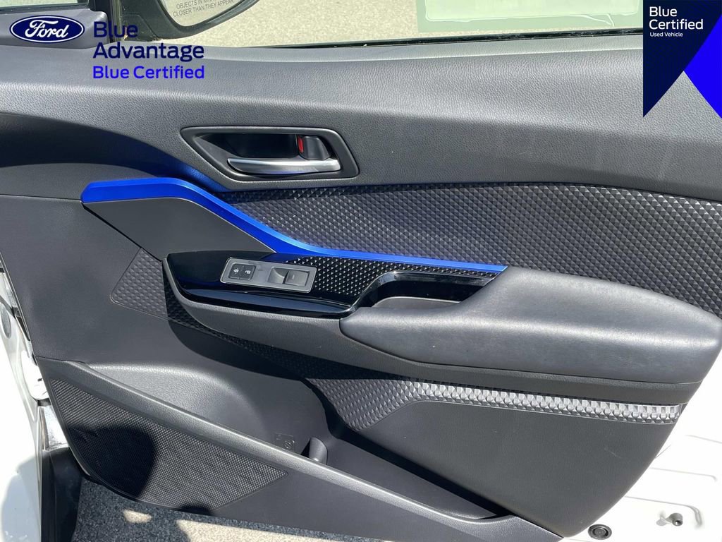 Used 2021 Toyota C-HR XLE FWD image 26