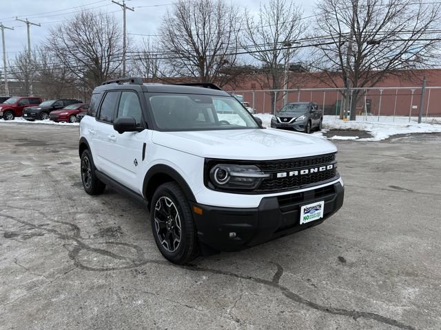 Certified 2025 Ford Bronco Sport Outer Banks w/ Outer Banks Tech Package+ image 2