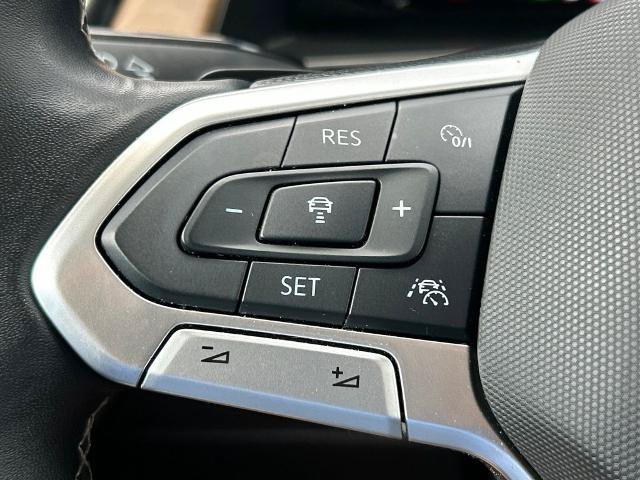 Used 2025 Volkswagen Atlas SE FWD image 27