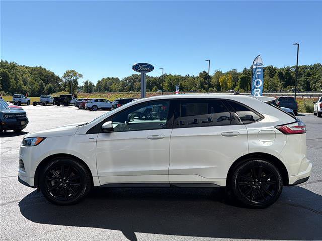 Certified 2023 Ford Edge ST-Line AWD/4WD image 4
