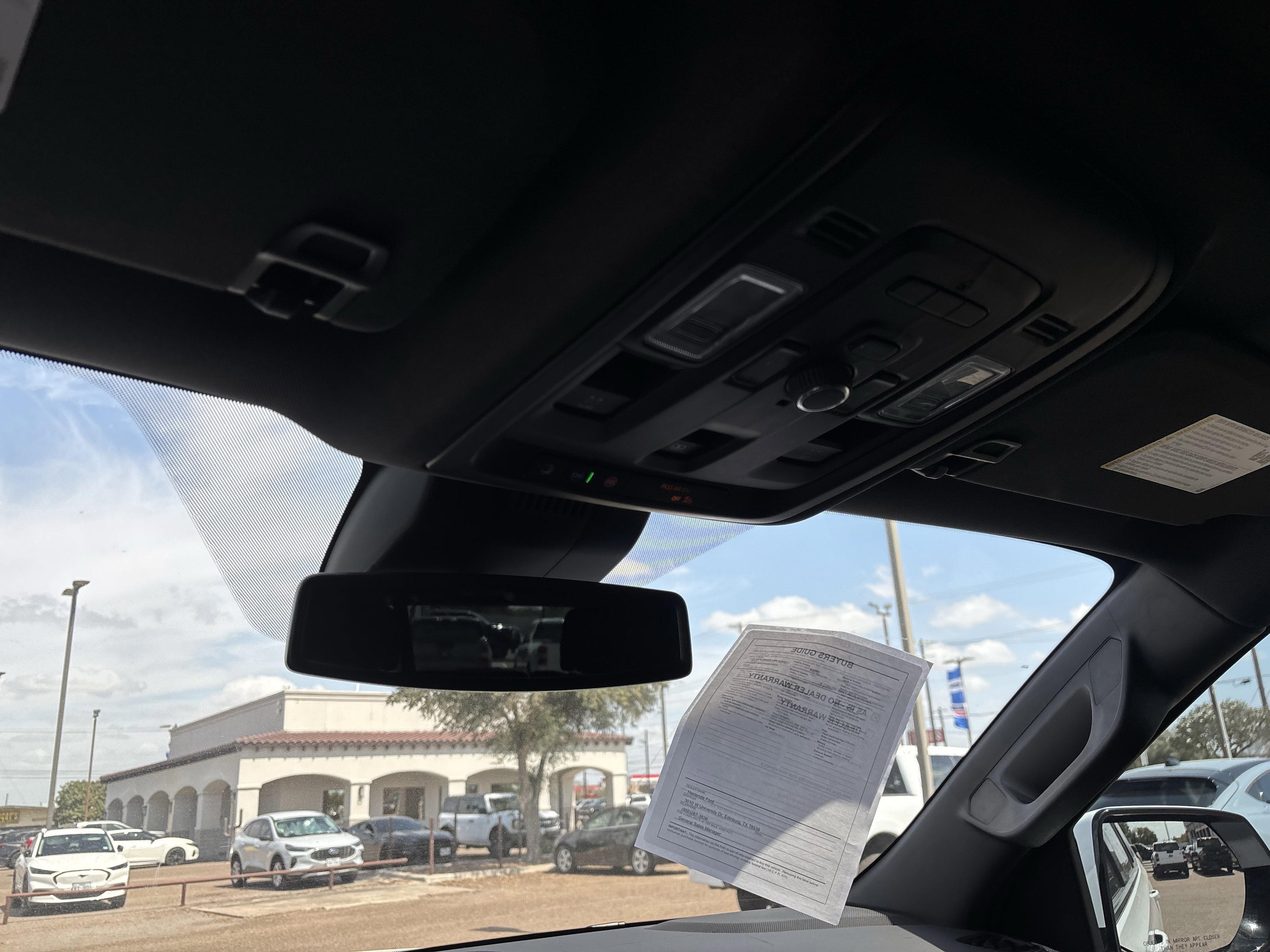 Used 2024 Chevrolet Tahoe Z71 w/ Luxury Package image 40