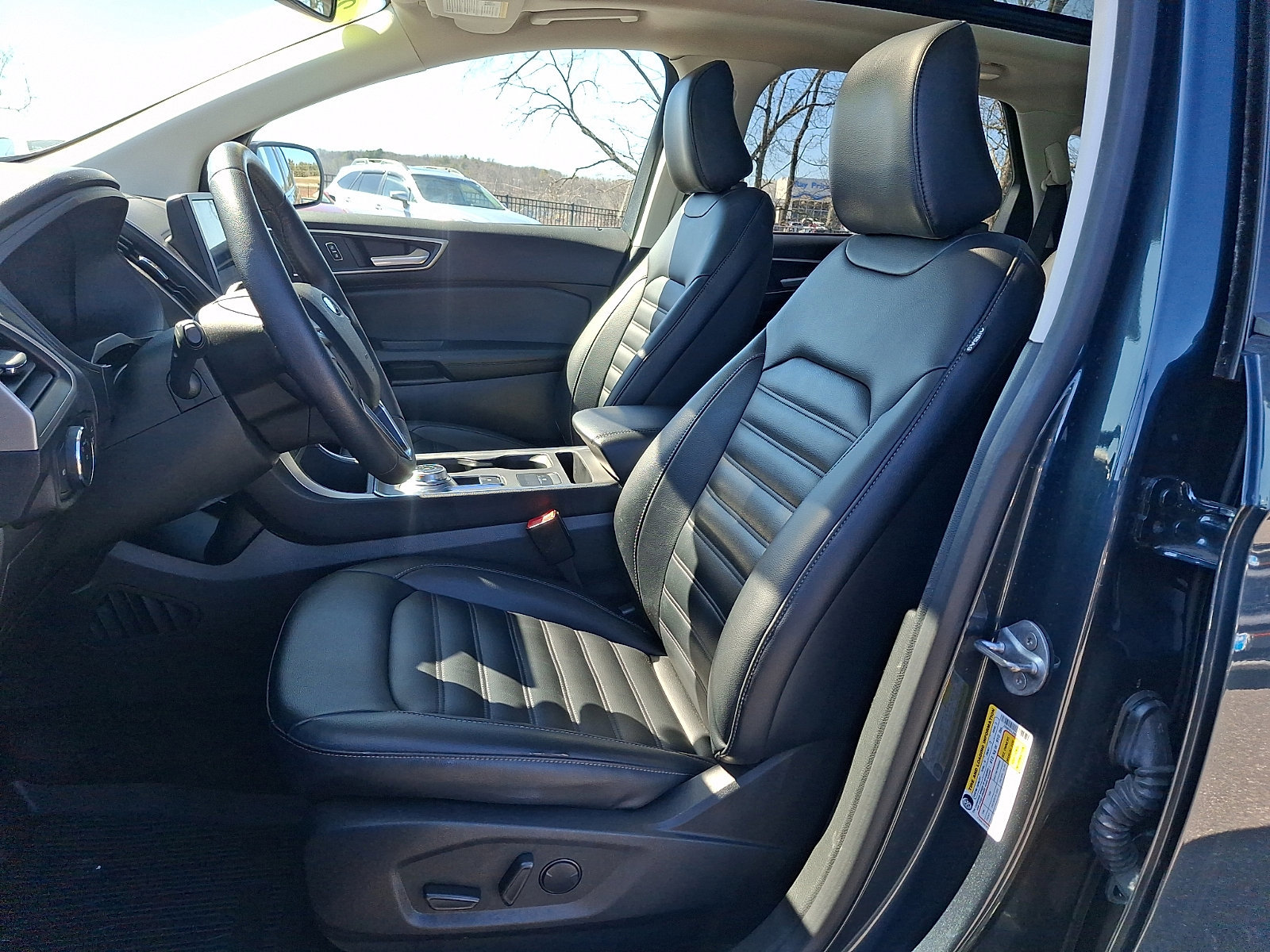 Certified 2022 Ford Edge SEL w/ Convenience Package image 13