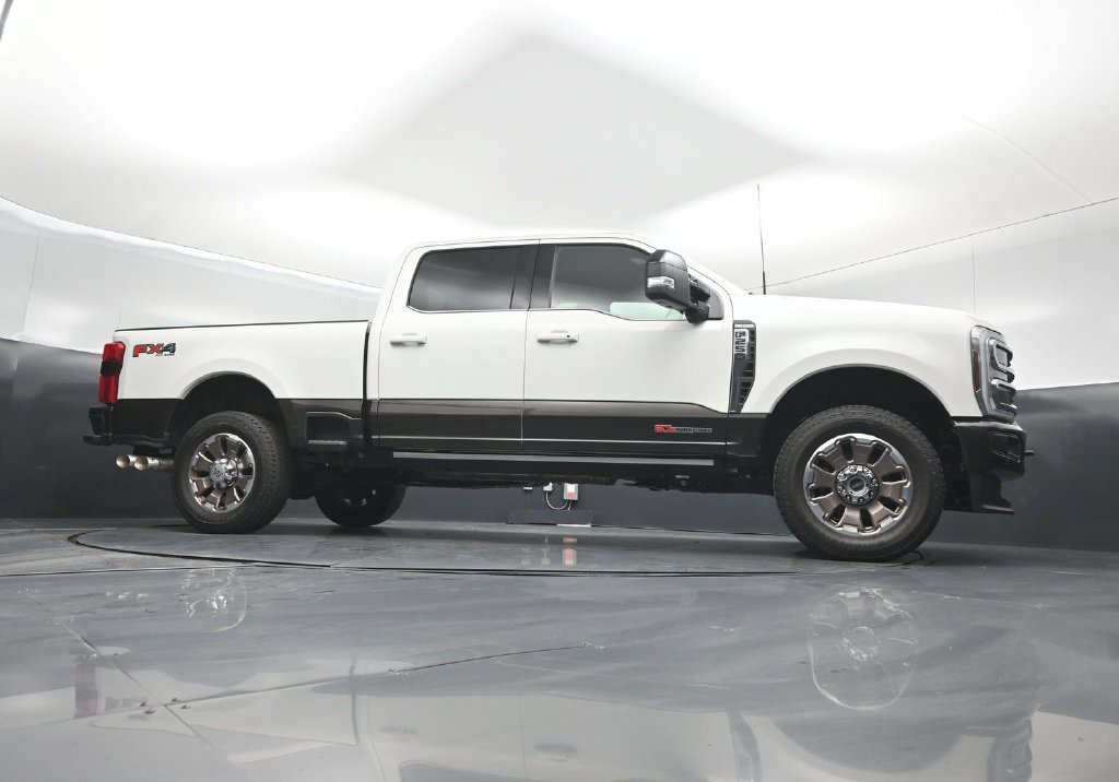 Certified 2025 Ford F250 King Ranch AWD/4WD image 47